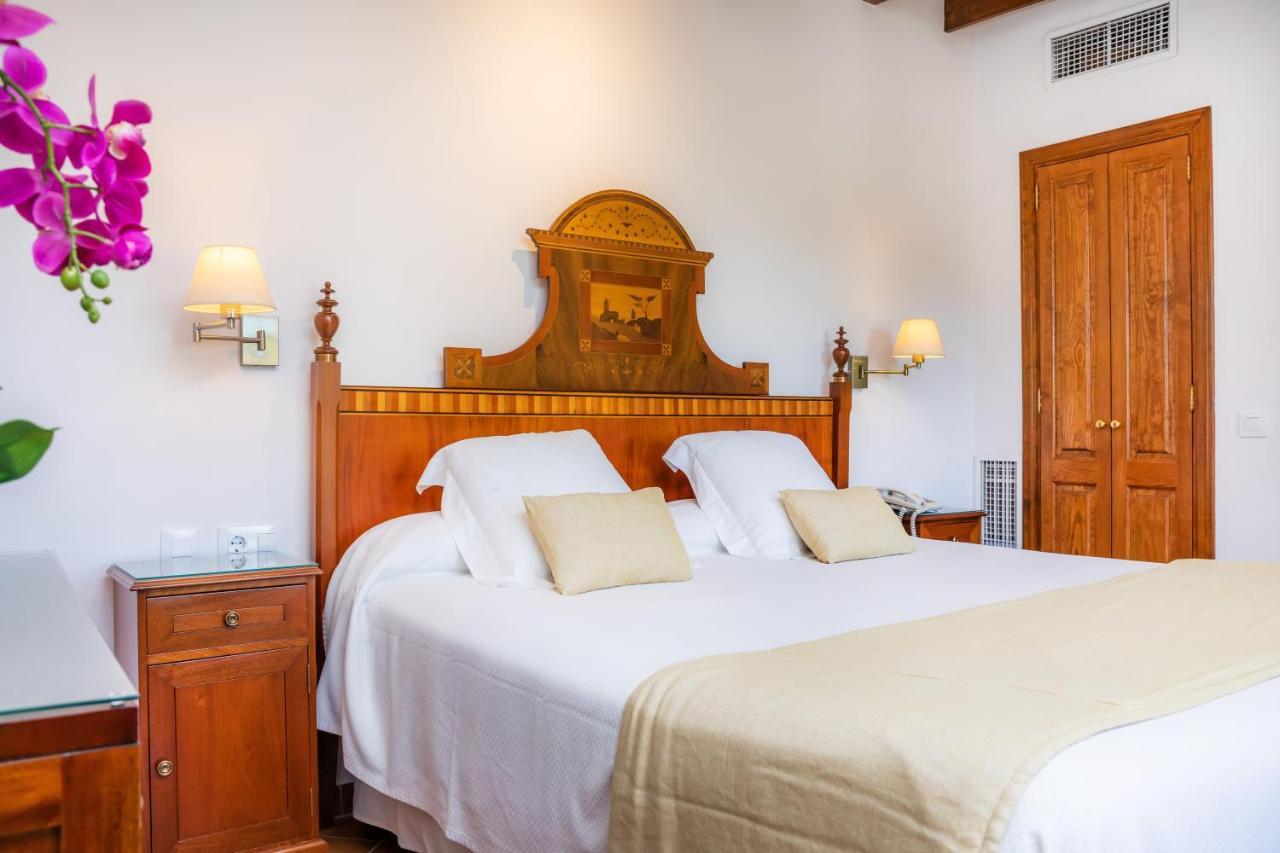 Ca's Curial - - Adults Only Farm stay